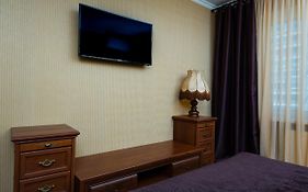 Nadobu Kiev Apart-Hotel